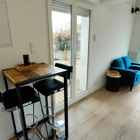 Duplex 2pers * Parking * Terrasse * Clim * Piscine Appartement Arbonne